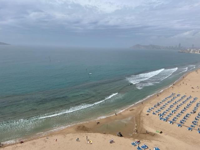 Precioso Apartamento A Estrenar En Primera Linea De Playa Бенидорм Экстерьер фото